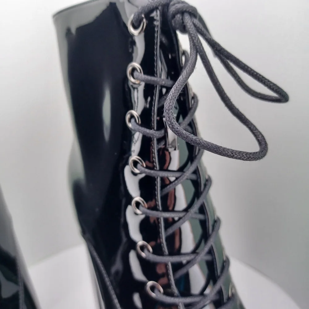 Artrotter Black Ankle Platform Boots Womens size 6 Chunky Block 5.5 in  Heel - Picture 2 of 8